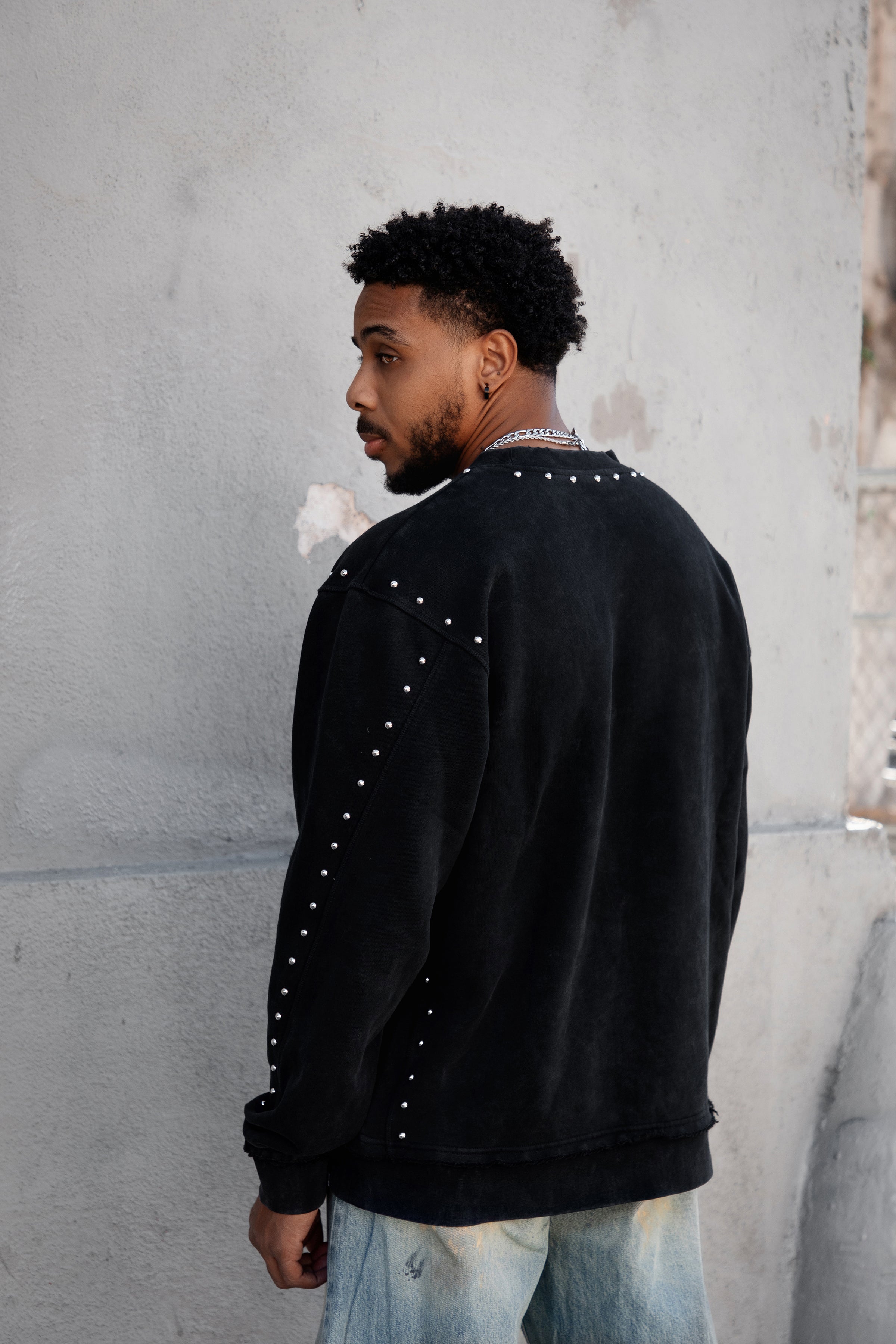 Adorned Crew Neck Sweatshirt Washed Black