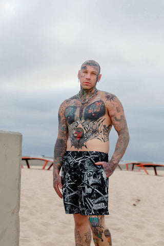 Killin Stand Black Shorts