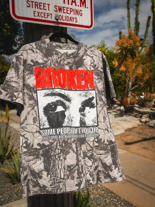 Side-Eye Tee Gray Camo