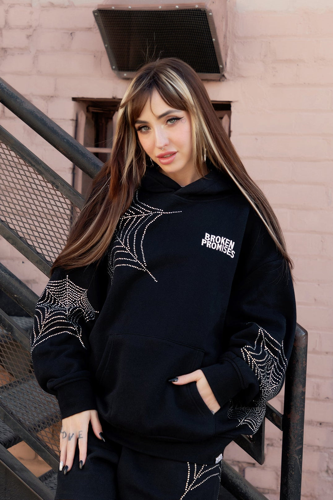 Stoned Web Hoodie Black